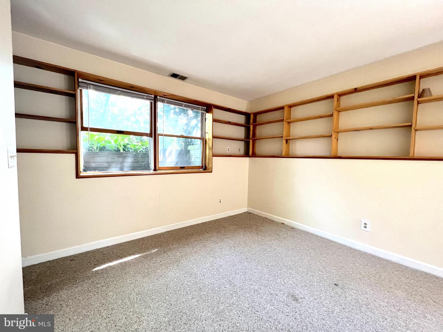 3903 8TH ST S, ARLINGTON, Virginia 22204, 4 Bedrooms Bedrooms, ,5 BathroomsBathrooms,Residential,For sale,3903 8TH ST S,VAAR2056322 MLS # VAAR2056322