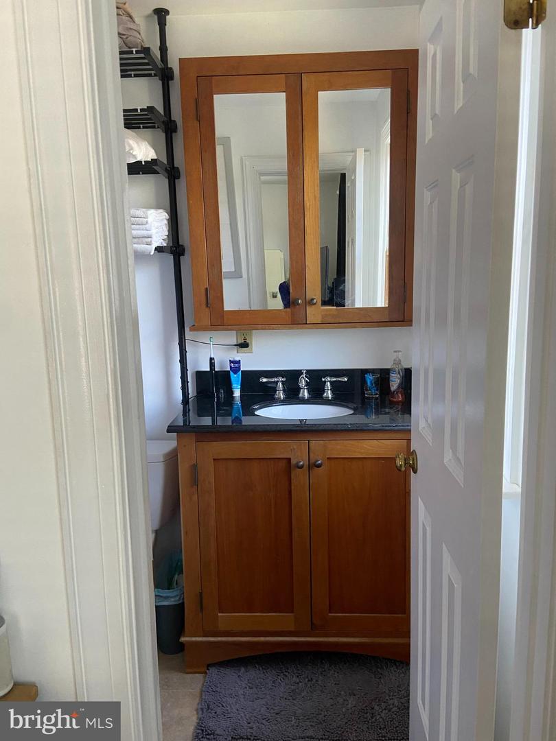 3903 8TH ST S, ARLINGTON, Virginia 22204, 4 Bedrooms Bedrooms, ,5 BathroomsBathrooms,Residential,For sale,3903 8TH ST S,VAAR2056322 MLS # VAAR2056322