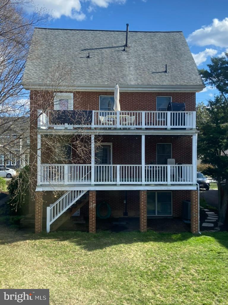 3903 8TH ST S, ARLINGTON, Virginia 22204, 4 Bedrooms Bedrooms, ,5 BathroomsBathrooms,Residential,For sale,3903 8TH ST S,VAAR2056322 MLS # VAAR2056322