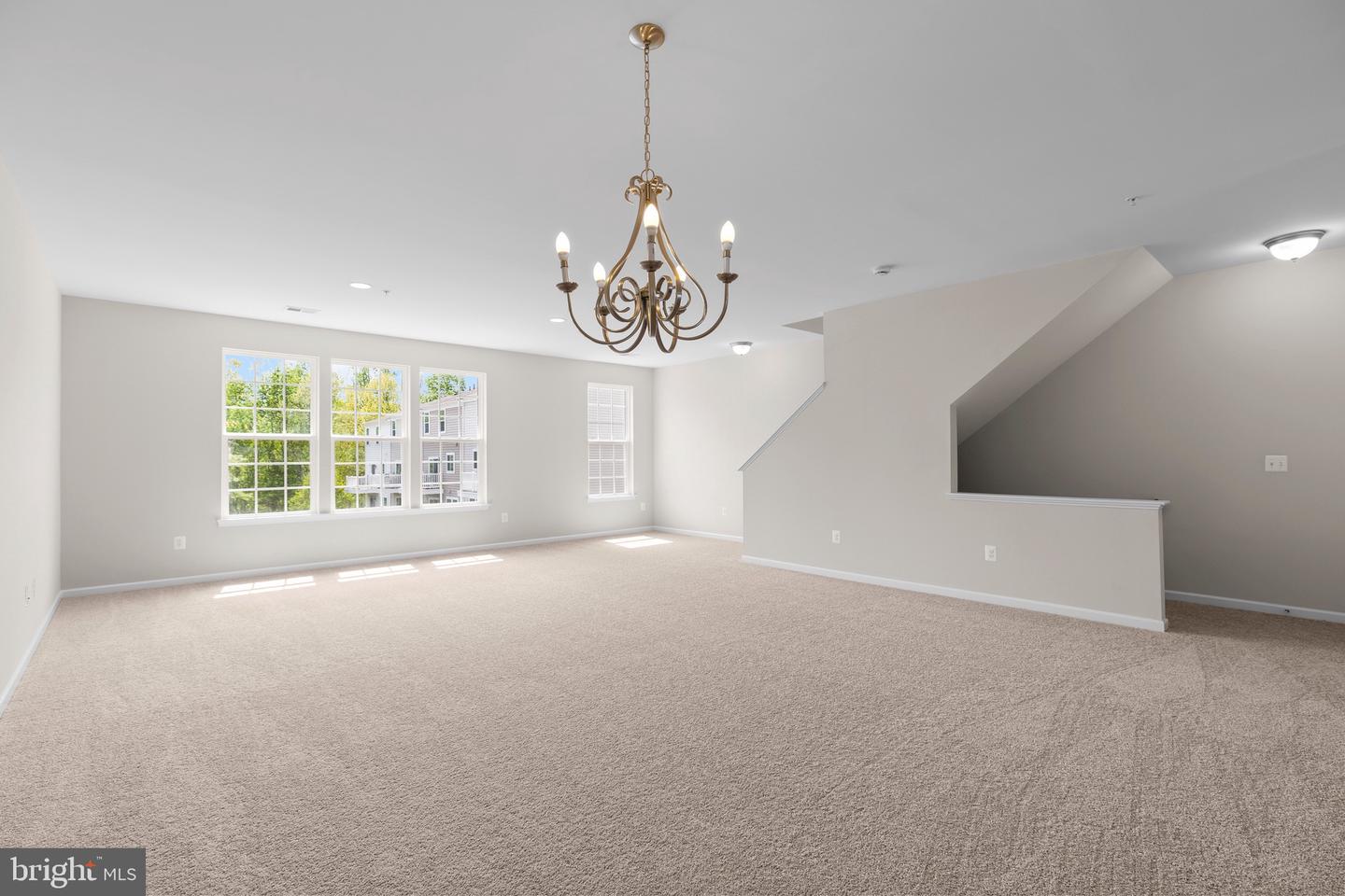 14807 MASON CREEK CIR, WOODBRIDGE, Virginia 22191, 3 Bedrooms Bedrooms, ,2 BathroomsBathrooms,Residential,For sale,14807 MASON CREEK CIR,VAPW2093204 MLS # VAPW2093204