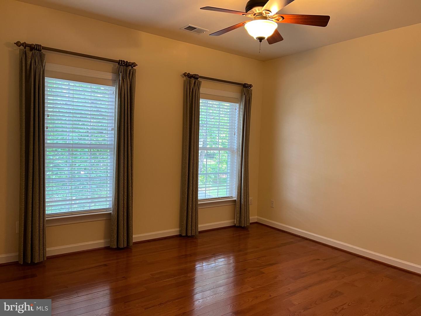 8894 OLIVE MAE CIR, FAIRFAX, Virginia 22031, 4 Bedrooms Bedrooms, ,5 BathroomsBathrooms,Residential,For sale,8894 OLIVE MAE CIR,VAFX2237820 MLS # VAFX2237820