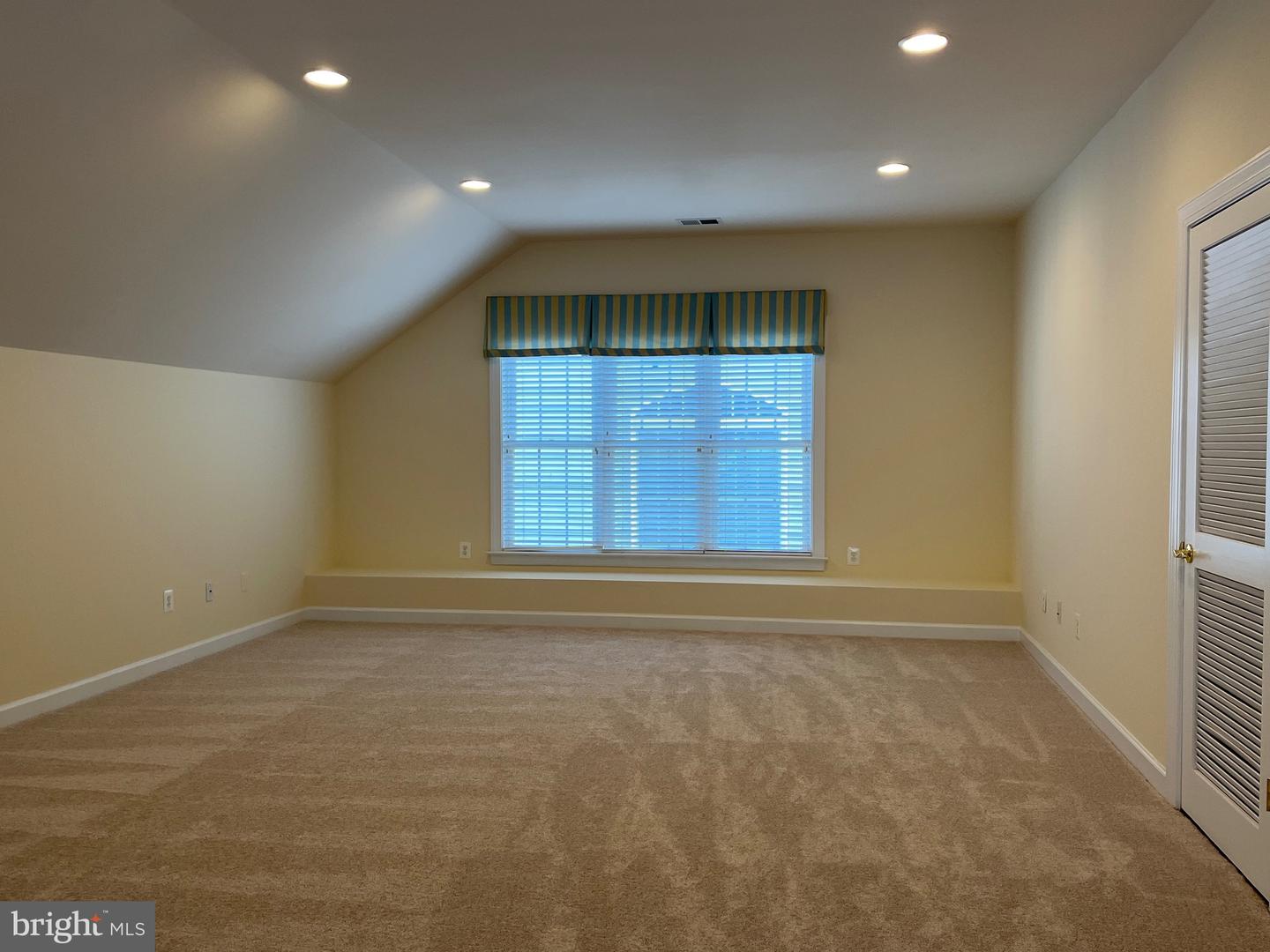 8894 OLIVE MAE CIR, FAIRFAX, Virginia 22031, 4 Bedrooms Bedrooms, ,5 BathroomsBathrooms,Residential,For sale,8894 OLIVE MAE CIR,VAFX2237820 MLS # VAFX2237820