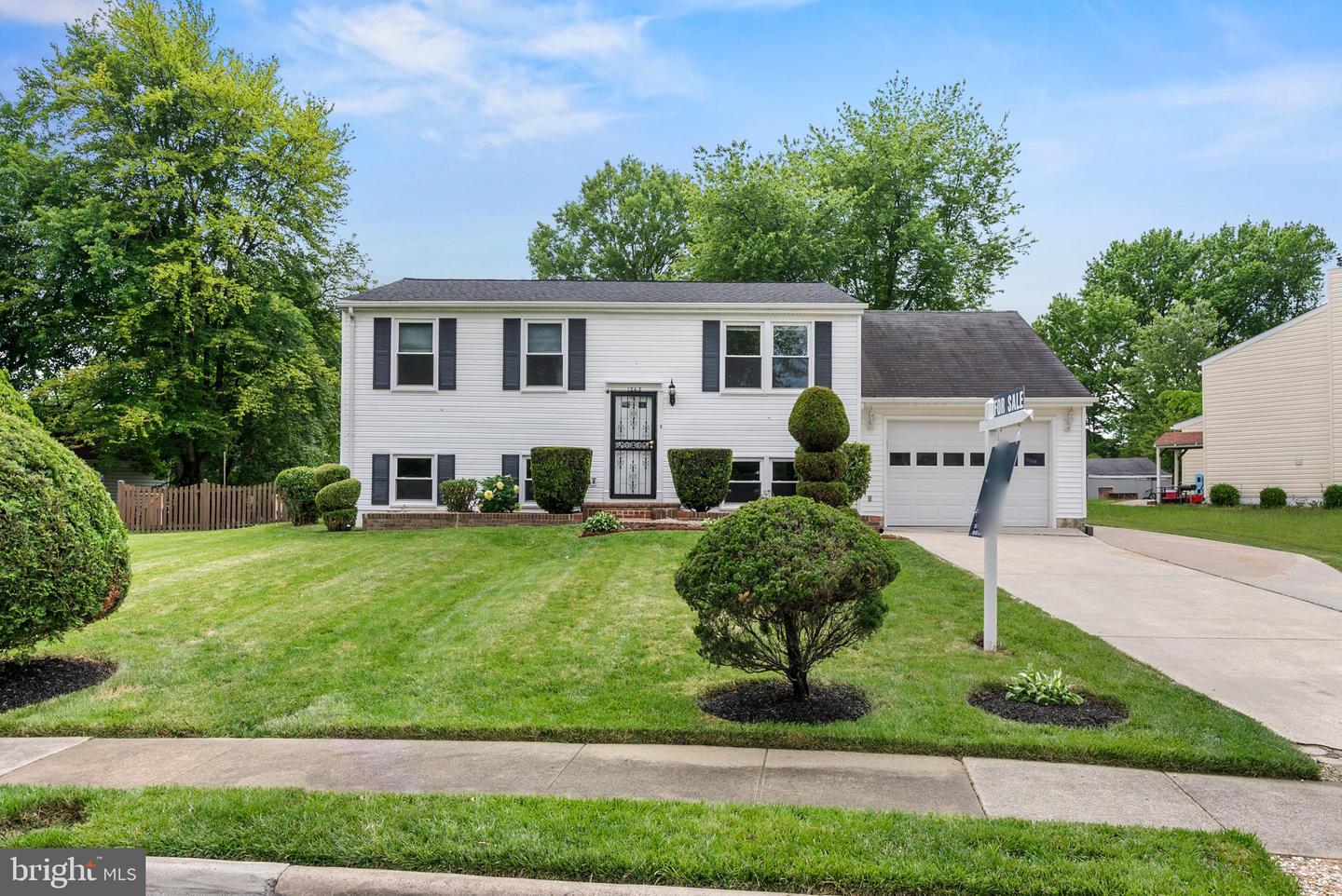 1263 WILSHIRE DR, HERNDON, Virginia 20170, 5 Bedrooms Bedrooms, ,2 BathroomsBathrooms,Residential,For sale,1263 WILSHIRE DR,VAFX2238128 MLS # VAFX2238128