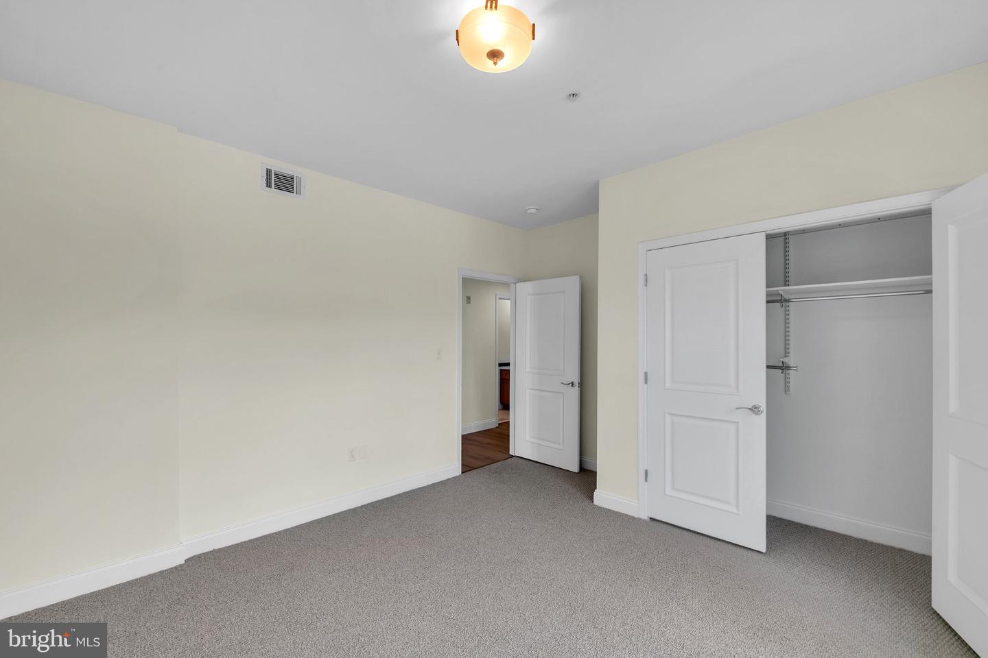 4250 GRANBY STREET #105, NORFOLK, Virginia 23504, 3 Bedrooms Bedrooms, ,2 BathroomsBathrooms,Residential,For sale,4250 GRANBY STREET #105,VANF2000072 MLS # VANF2000072