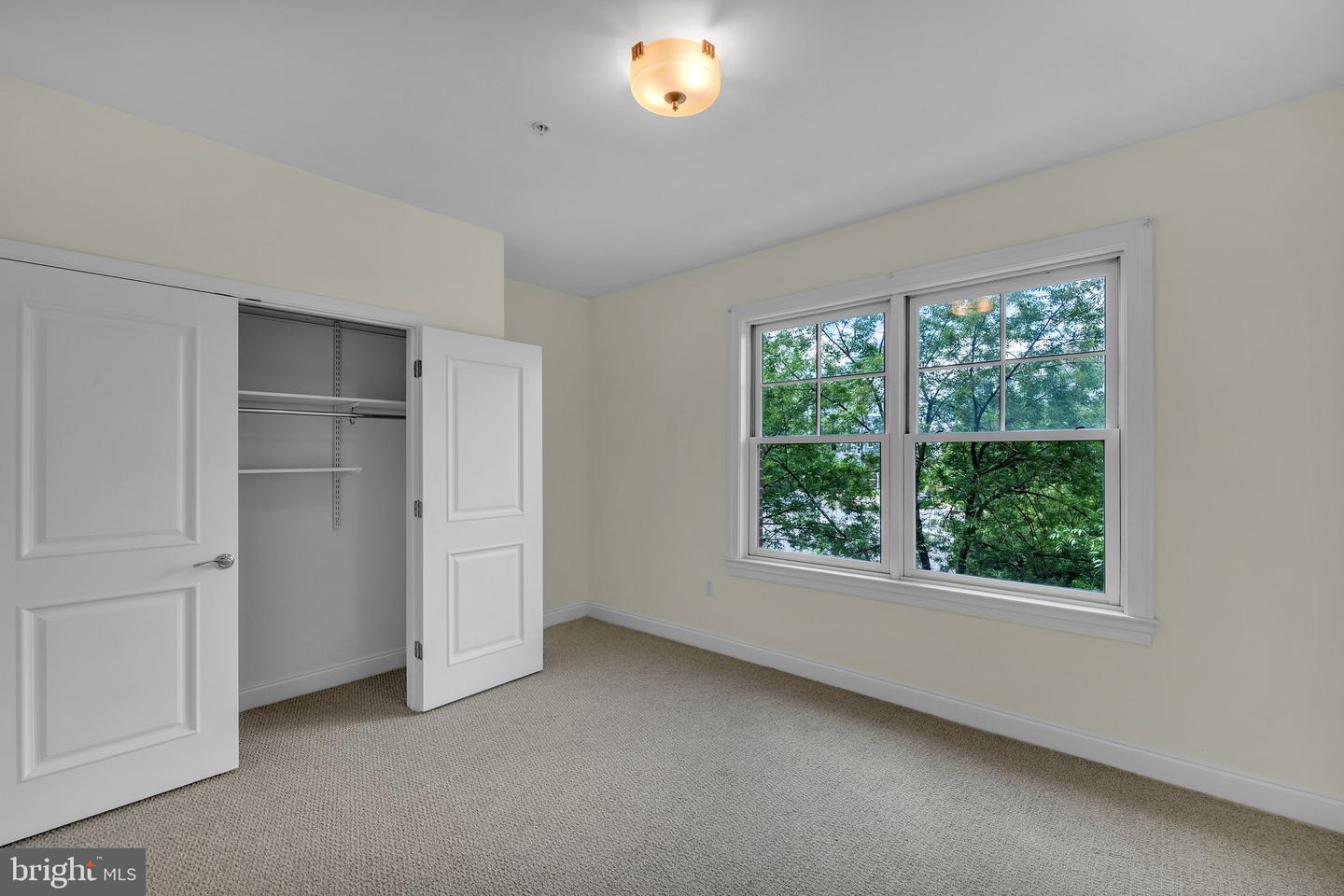4250 GRANBY STREET #105, NORFOLK, Virginia 23504, 3 Bedrooms Bedrooms, ,2 BathroomsBathrooms,Residential,For sale,4250 GRANBY STREET #105,VANF2000072 MLS # VANF2000072
