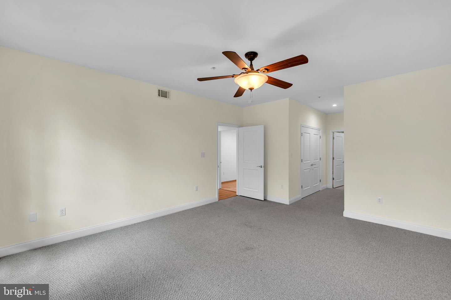 4250 GRANBY STREET #105, NORFOLK, Virginia 23504, 3 Bedrooms Bedrooms, ,2 BathroomsBathrooms,Residential,For sale,4250 GRANBY STREET #105,VANF2000072 MLS # VANF2000072