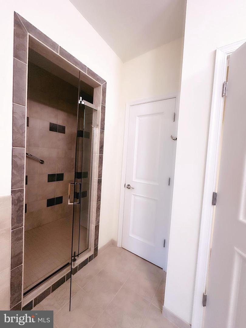 4250 GRANBY STREET #105, NORFOLK, Virginia 23504, 3 Bedrooms Bedrooms, ,2 BathroomsBathrooms,Residential,For sale,4250 GRANBY STREET #105,VANF2000072 MLS # VANF2000072