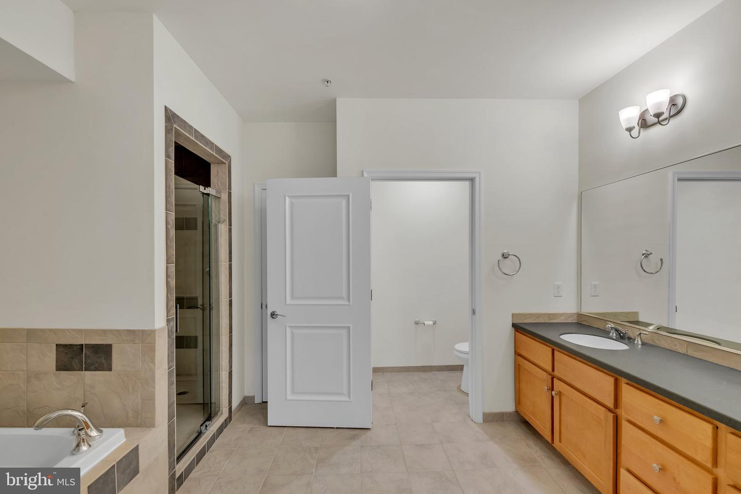 4250 GRANBY STREET #105, NORFOLK, Virginia 23504, 3 Bedrooms Bedrooms, ,2 BathroomsBathrooms,Residential,For sale,4250 GRANBY STREET #105,VANF2000072 MLS # VANF2000072