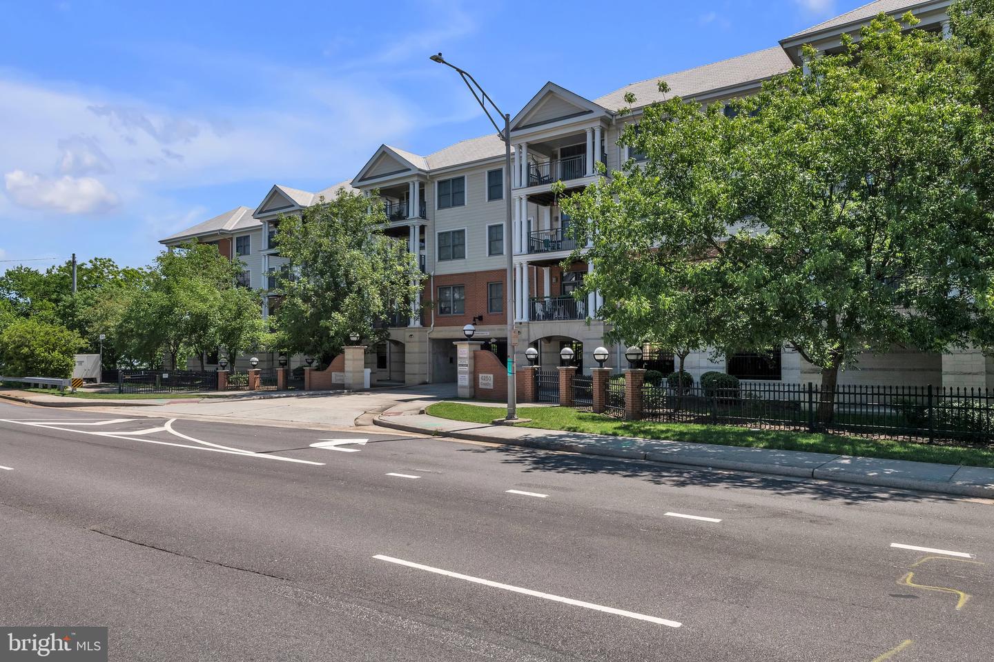 4250 GRANBY STREET #105, NORFOLK, Virginia 23504, 3 Bedrooms Bedrooms, ,2 BathroomsBathrooms,Residential,For sale,4250 GRANBY STREET #105,VANF2000072 MLS # VANF2000072