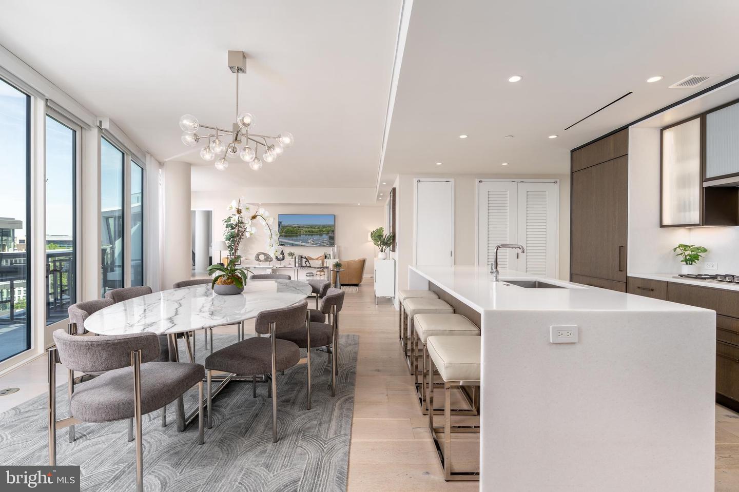 601 WHARF ST SW #PH6, WASHINGTON, District Of Columbia 20024, 2 Bedrooms Bedrooms, ,2 BathroomsBathrooms,Residential,For sale,601 WHARF ST SW #PH6,DCDC2199166 MLS # DCDC2199166