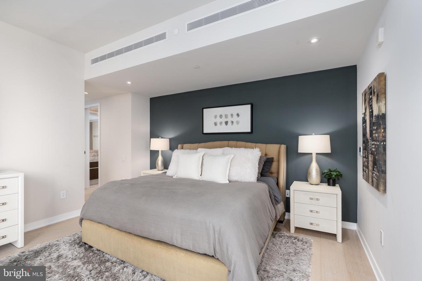 601 WHARF ST SW #PH6, WASHINGTON, District Of Columbia 20024, 2 Bedrooms Bedrooms, ,2 BathroomsBathrooms,Residential,For sale,601 WHARF ST SW #PH6,DCDC2199166 MLS # DCDC2199166