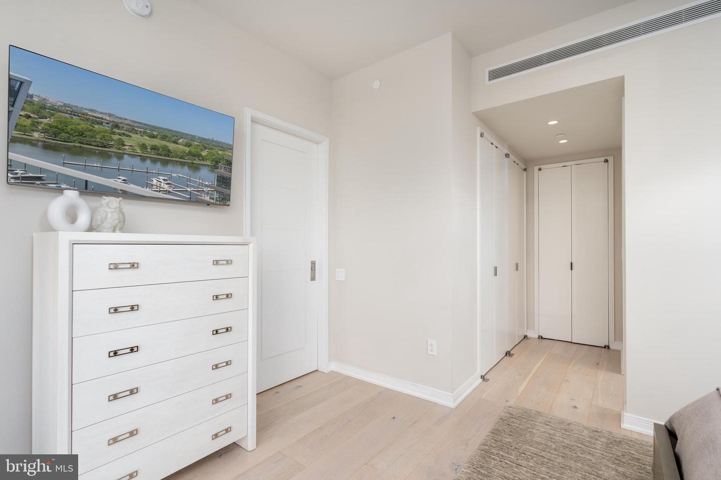 601 WHARF ST SW #PH6, WASHINGTON, District Of Columbia 20024, 2 Bedrooms Bedrooms, ,2 BathroomsBathrooms,Residential,For sale,601 WHARF ST SW #PH6,DCDC2199166 MLS # DCDC2199166