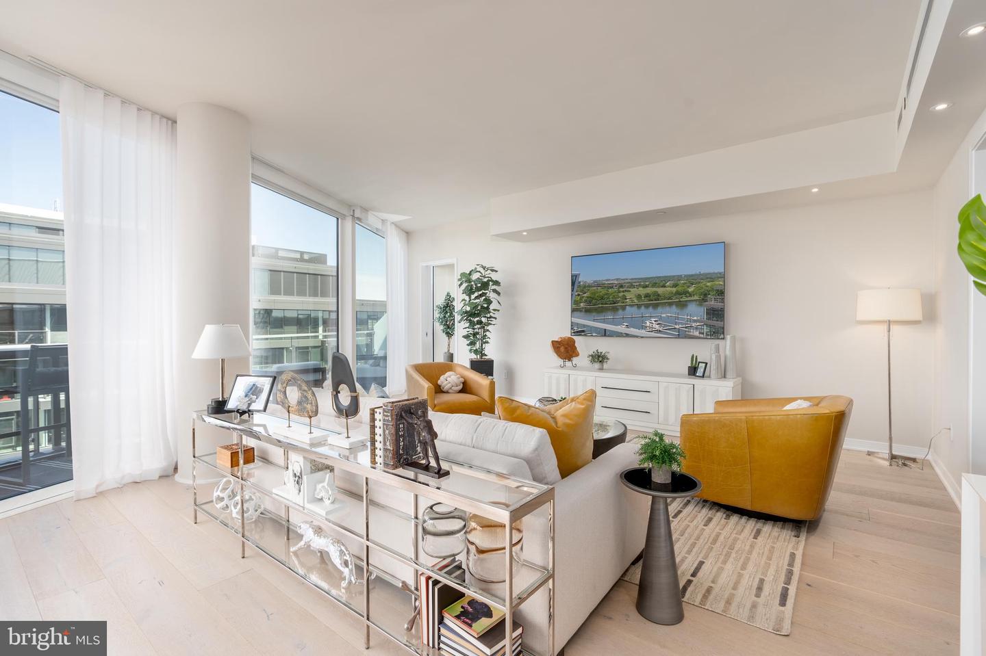 601 WHARF ST SW #PH6, WASHINGTON, District Of Columbia 20024, 2 Bedrooms Bedrooms, ,2 BathroomsBathrooms,Residential,For sale,601 WHARF ST SW #PH6,DCDC2199166 MLS # DCDC2199166