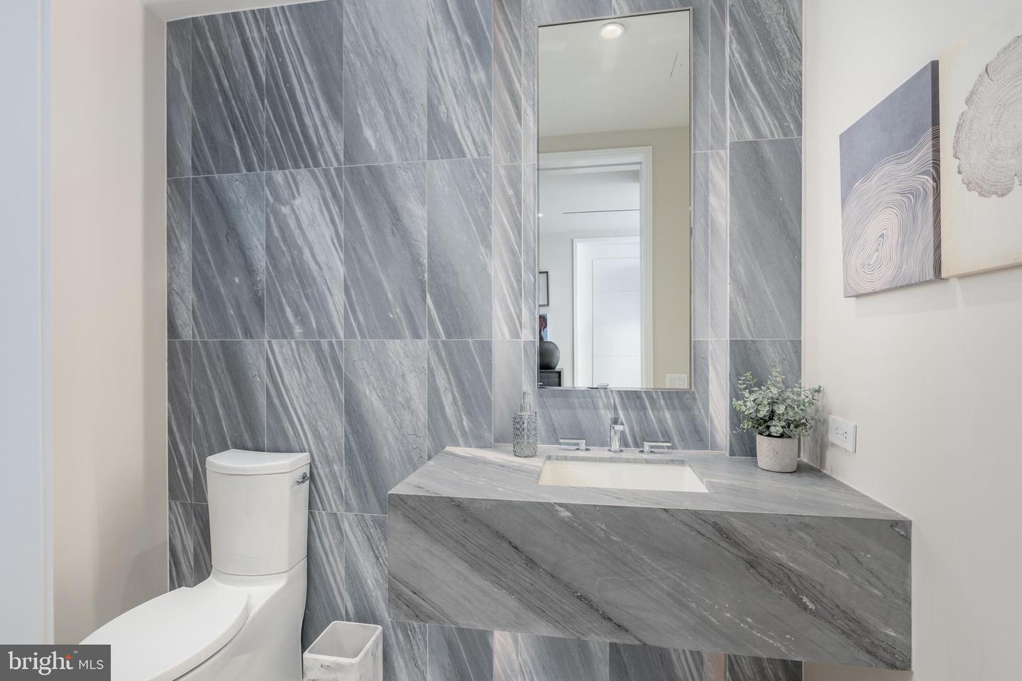 601 WHARF ST SW #PH6, WASHINGTON, District Of Columbia 20024, 2 Bedrooms Bedrooms, ,2 BathroomsBathrooms,Residential,For sale,601 WHARF ST SW #PH6,DCDC2199166 MLS # DCDC2199166