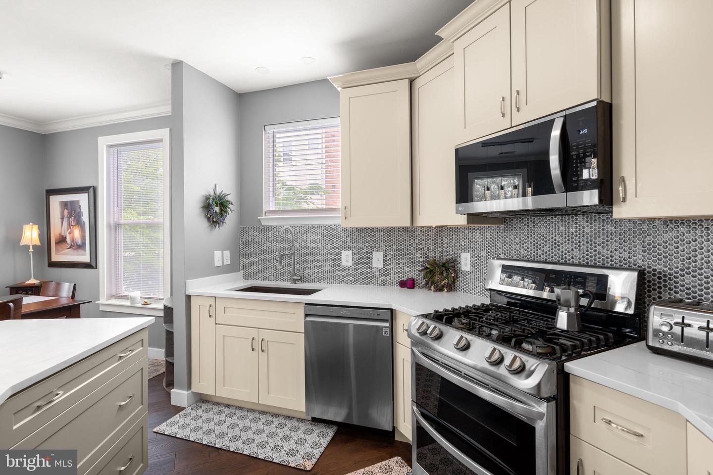 9480 VIRGINIA CENTER BLVD #239, VIENNA, Virginia 22181, 2 Bedrooms Bedrooms, 6 Rooms Rooms,2 BathroomsBathrooms,Residential,For sale,9480 VIRGINIA CENTER BLVD #239,VAFX2239614 MLS # VAFX2239614