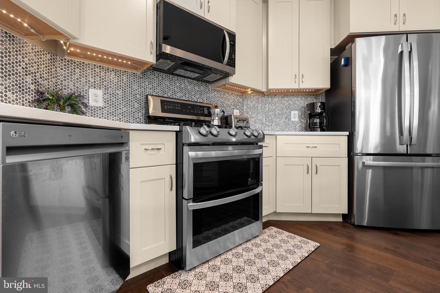 9480 VIRGINIA CENTER BLVD #239, VIENNA, Virginia 22181, 2 Bedrooms Bedrooms, 6 Rooms Rooms,2 BathroomsBathrooms,Residential,For sale,9480 VIRGINIA CENTER BLVD #239,VAFX2239614 MLS # VAFX2239614