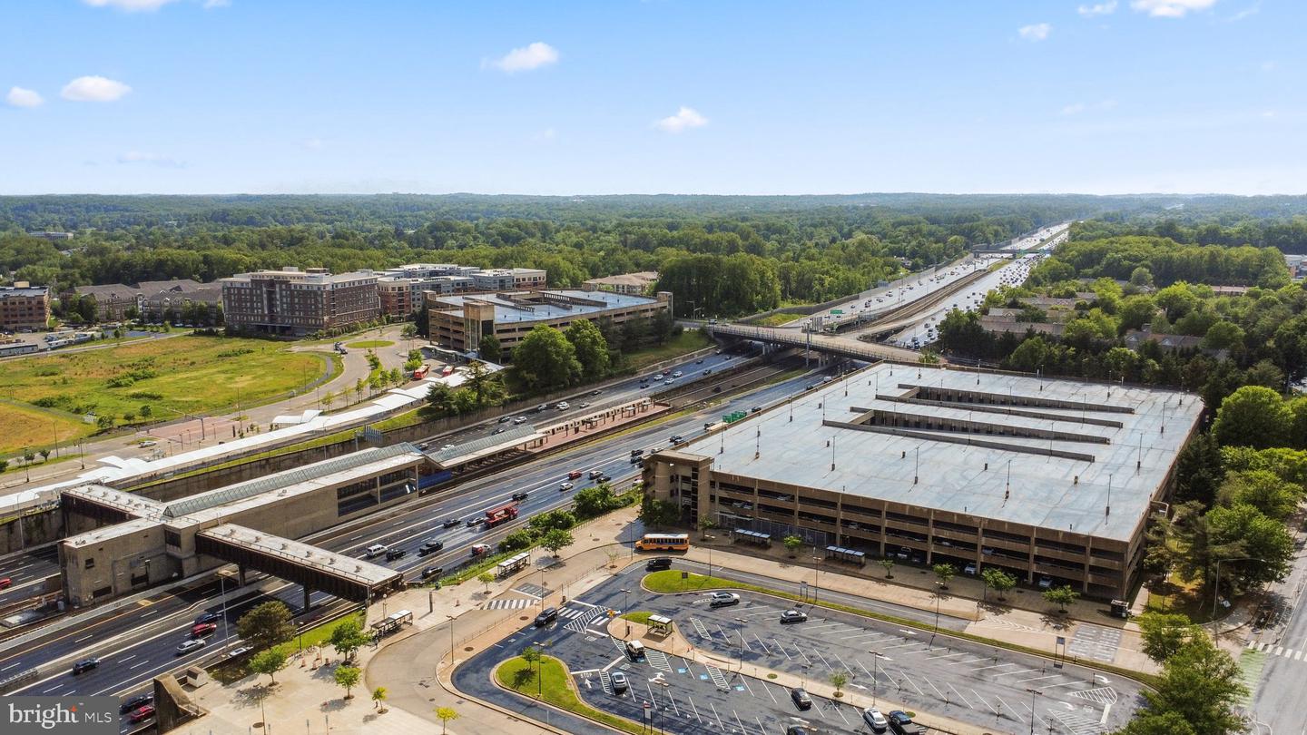 9480 VIRGINIA CENTER BLVD #239, VIENNA, Virginia 22181, 2 Bedrooms Bedrooms, 6 Rooms Rooms,2 BathroomsBathrooms,Residential,For sale,9480 VIRGINIA CENTER BLVD #239,VAFX2239614 MLS # VAFX2239614