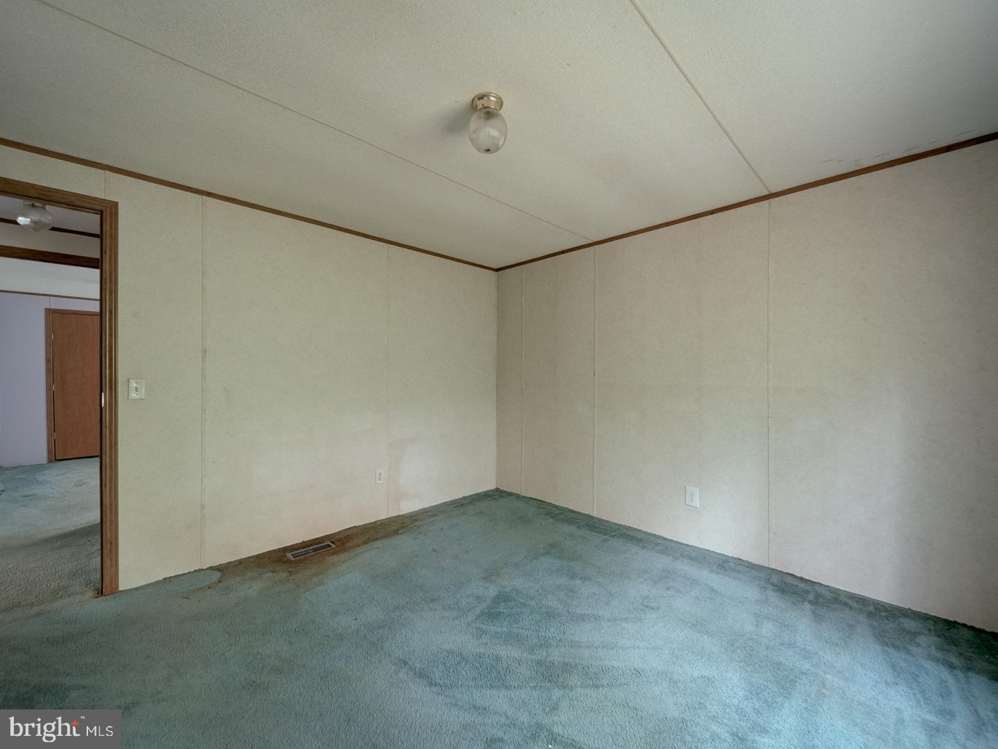 5413 HAMS FORD RD, WOODFORD, Virginia 22580, 3 Bedrooms Bedrooms, ,2 BathroomsBathrooms,Residential,For sale,5413 HAMS FORD RD,VASP2033018 MLS # VASP2033018