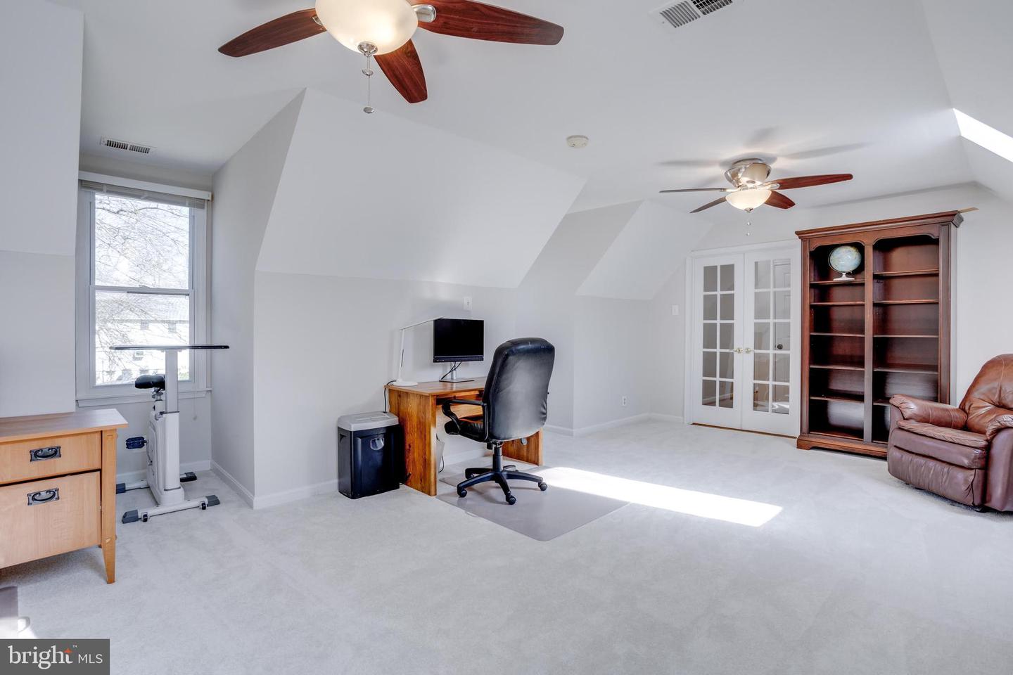 7530 ROYCE CT, ANNANDALE, Virginia 22003, 5 Bedrooms Bedrooms, ,3 BathroomsBathrooms,Residential,For sale,7530 ROYCE CT,VAFX2240308 MLS # VAFX2240308