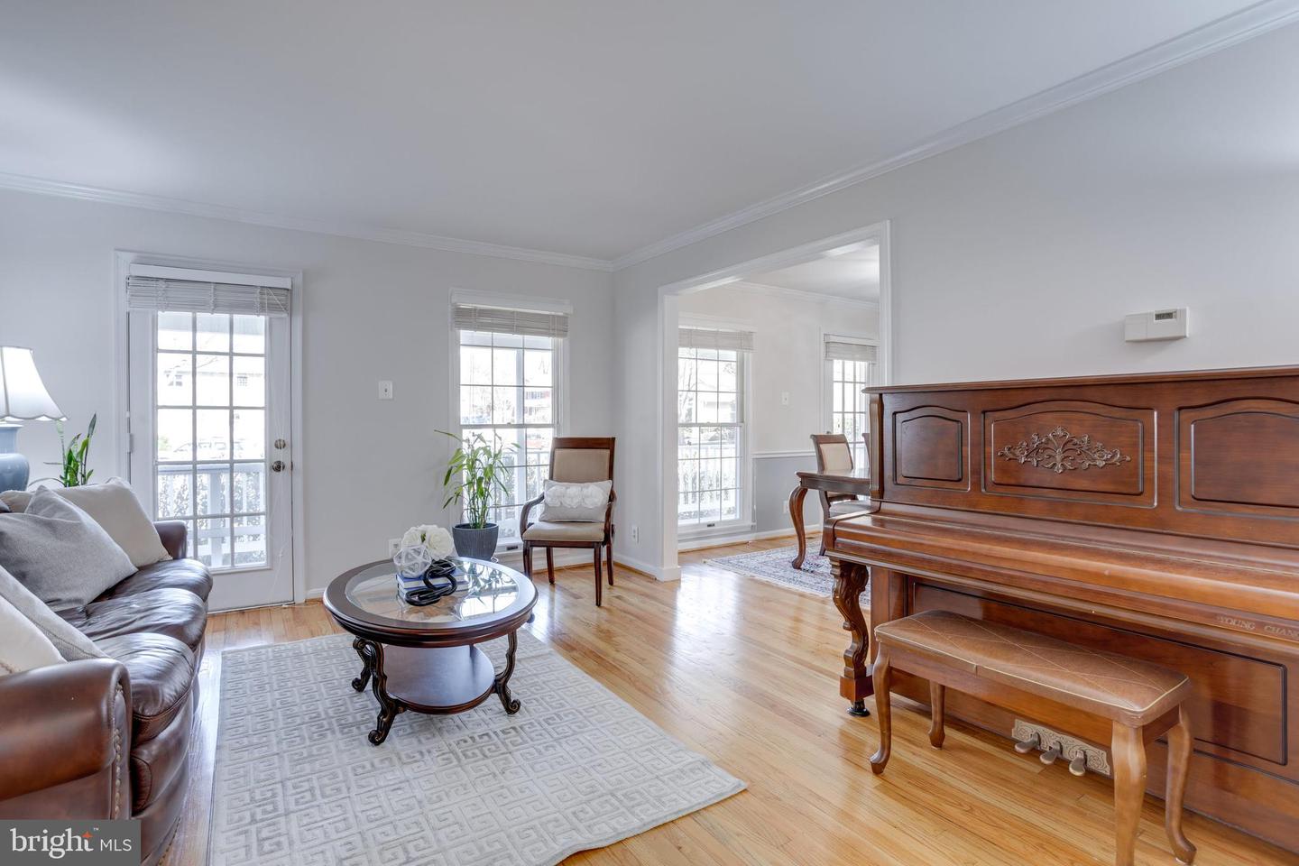 7530 ROYCE CT, ANNANDALE, Virginia 22003, 5 Bedrooms Bedrooms, ,3 BathroomsBathrooms,Residential,For sale,7530 ROYCE CT,VAFX2240308 MLS # VAFX2240308