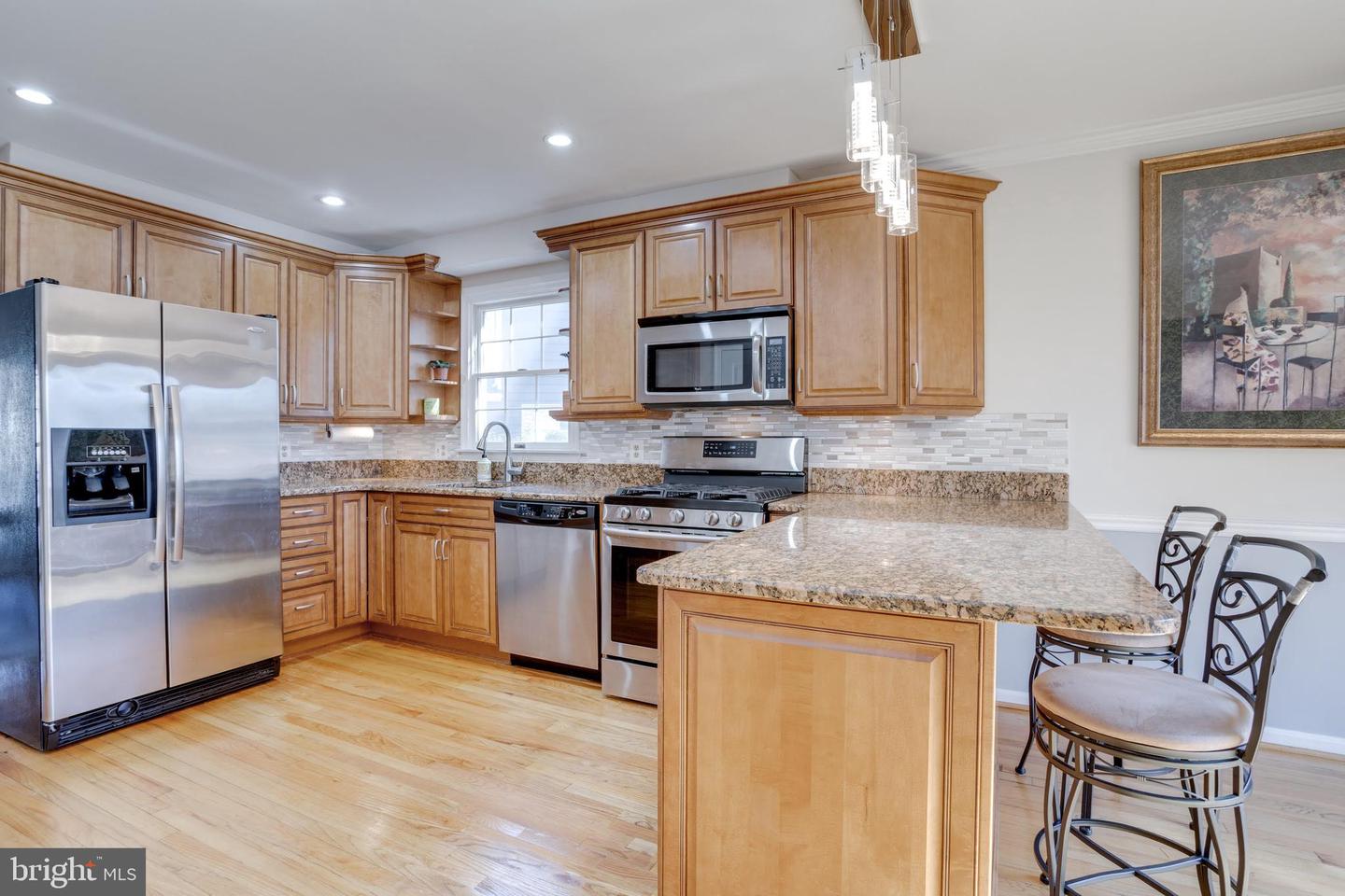 7530 ROYCE CT, ANNANDALE, Virginia 22003, 5 Bedrooms Bedrooms, ,3 BathroomsBathrooms,Residential,For sale,7530 ROYCE CT,VAFX2240308 MLS # VAFX2240308