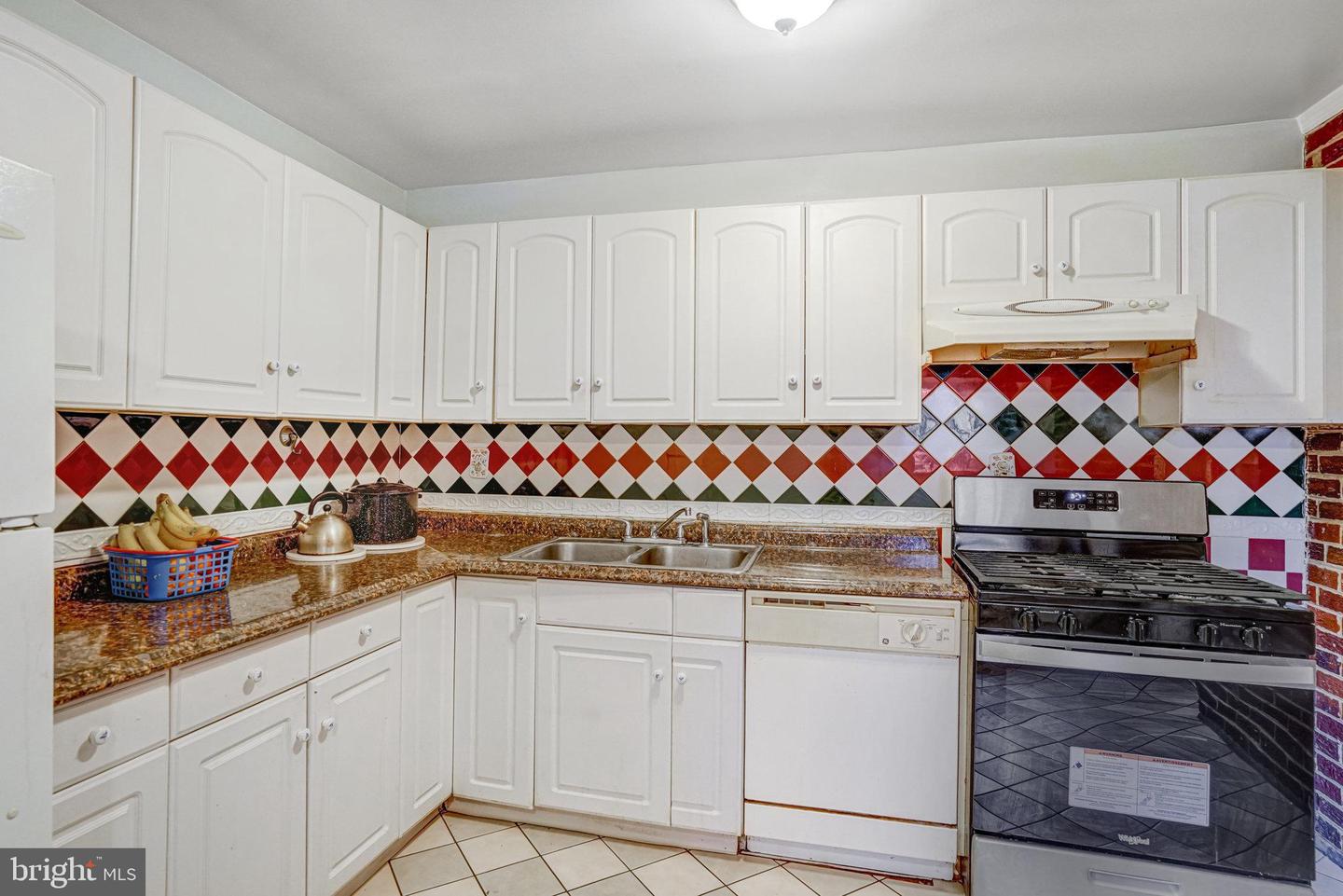 102 S GLEBE RD S, ARLINGTON, Virginia 22204, 5 Bedrooms Bedrooms, ,2 BathroomsBathrooms,Residential,For sale,102 S GLEBE RD S,VAAR2057376 MLS # VAAR2057376