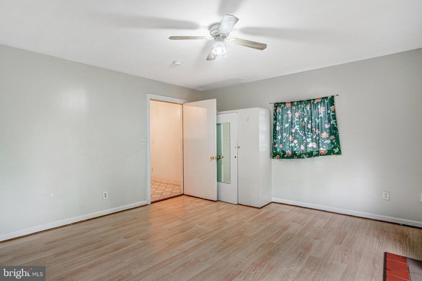102 S GLEBE RD S, ARLINGTON, Virginia 22204, 5 Bedrooms Bedrooms, ,2 BathroomsBathrooms,Residential,For sale,102 S GLEBE RD S,VAAR2057376 MLS # VAAR2057376