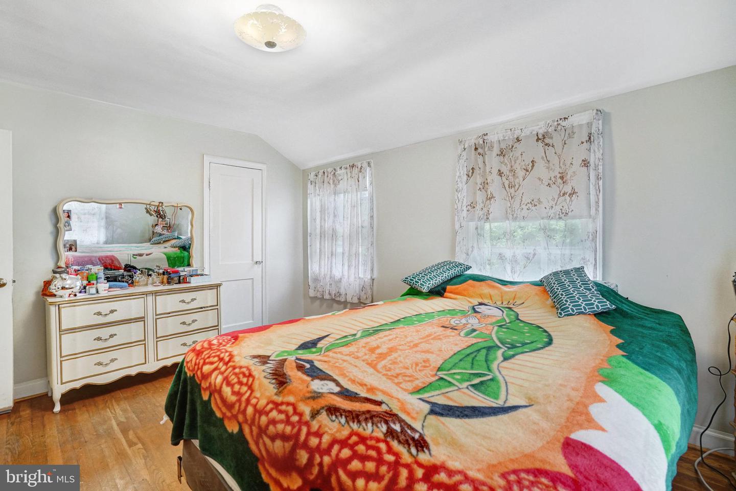 102 S GLEBE RD S, ARLINGTON, Virginia 22204, 5 Bedrooms Bedrooms, ,2 BathroomsBathrooms,Residential,For sale,102 S GLEBE RD S,VAAR2057376 MLS # VAAR2057376