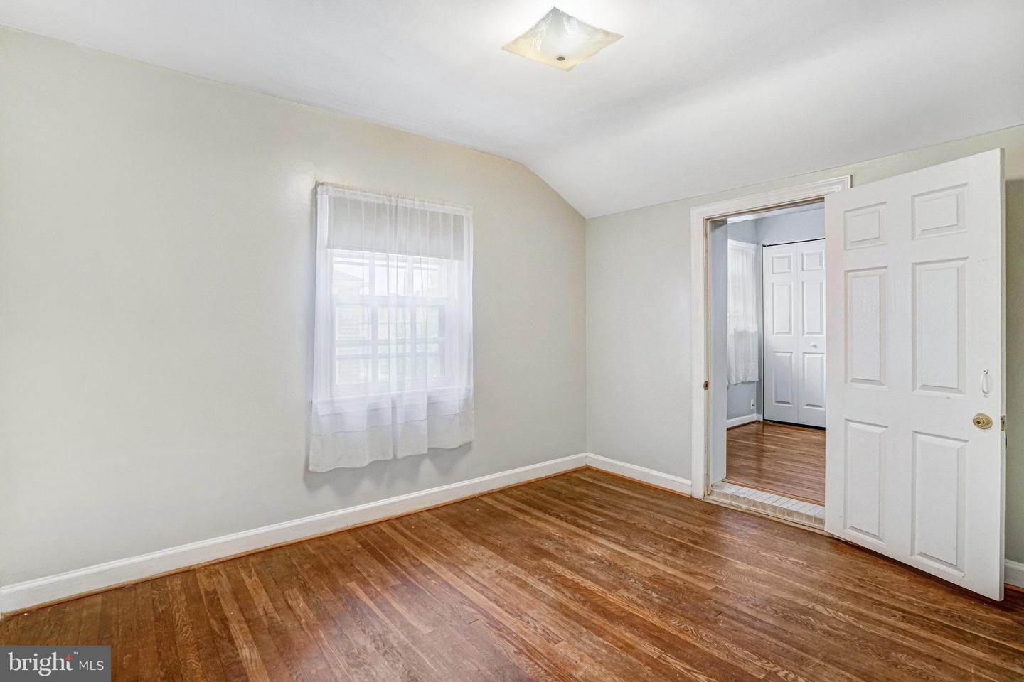 102 S GLEBE RD S, ARLINGTON, Virginia 22204, 5 Bedrooms Bedrooms, ,2 BathroomsBathrooms,Residential,For sale,102 S GLEBE RD S,VAAR2057376 MLS # VAAR2057376