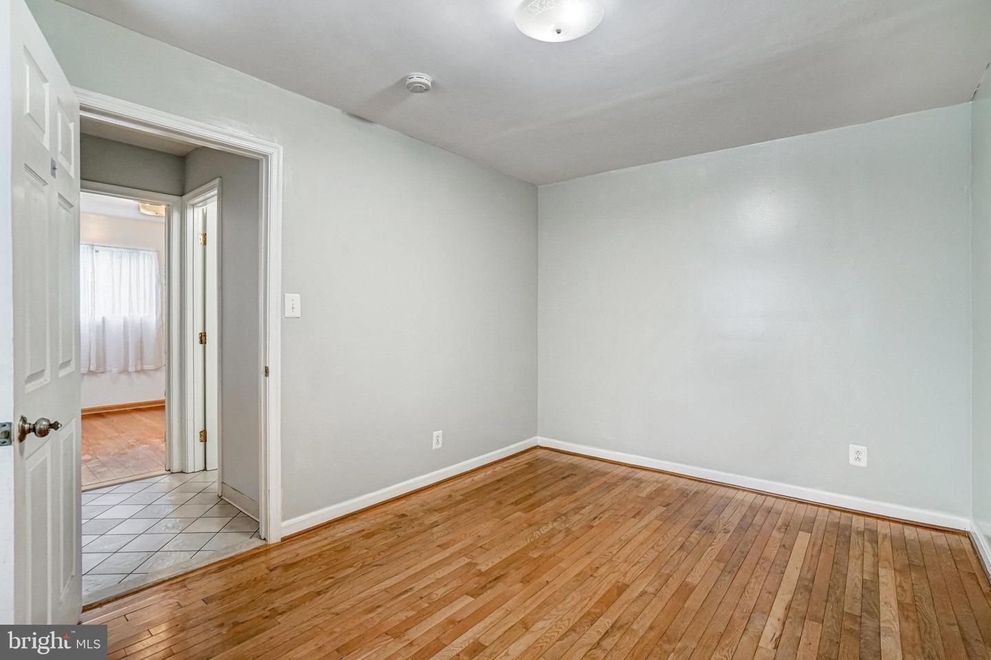 102 S GLEBE RD S, ARLINGTON, Virginia 22204, 5 Bedrooms Bedrooms, ,2 BathroomsBathrooms,Residential,For sale,102 S GLEBE RD S,VAAR2057376 MLS # VAAR2057376