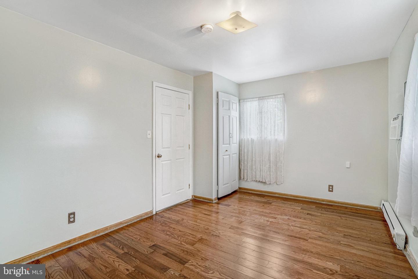 102 S GLEBE RD S, ARLINGTON, Virginia 22204, 5 Bedrooms Bedrooms, ,2 BathroomsBathrooms,Residential,For sale,102 S GLEBE RD S,VAAR2057376 MLS # VAAR2057376