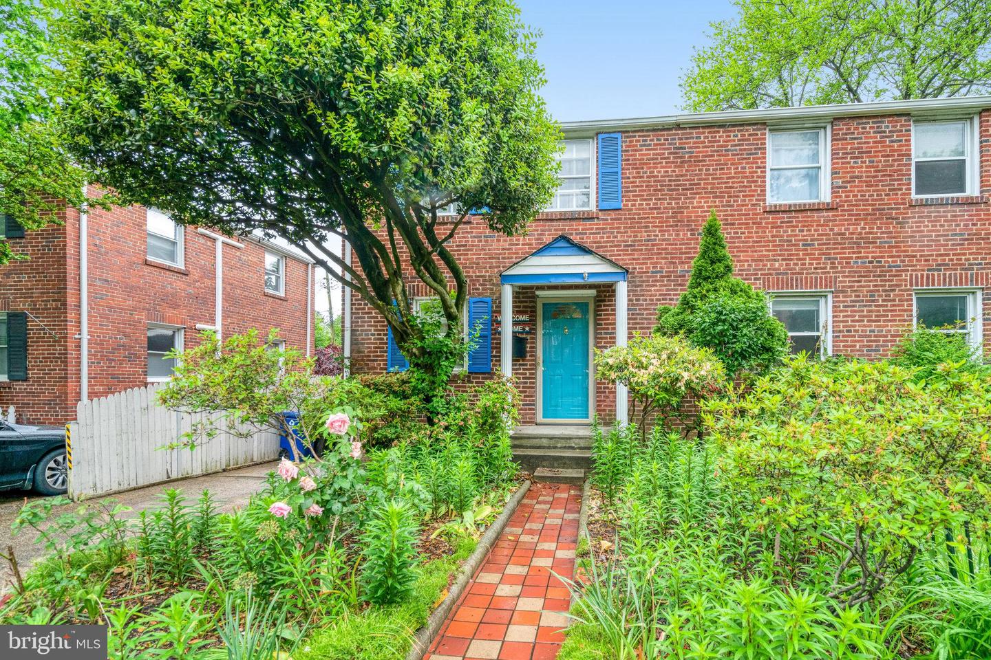 102 S GLEBE RD S, ARLINGTON, Virginia 22204, 5 Bedrooms Bedrooms, ,2 BathroomsBathrooms,Residential,For sale,102 S GLEBE RD S,VAAR2057376 MLS # VAAR2057376