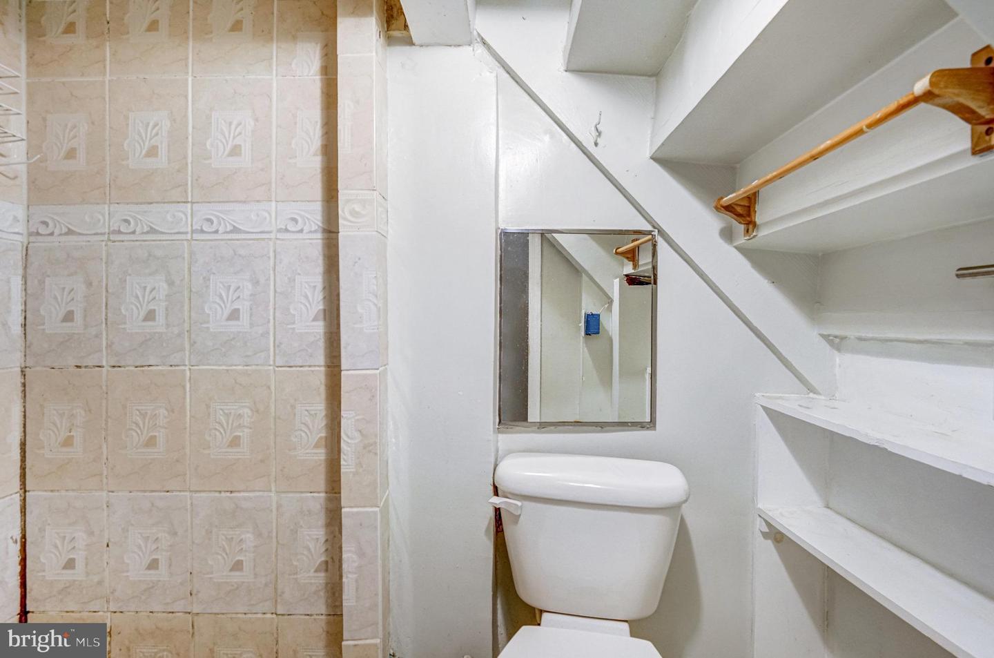 102 S GLEBE RD S, ARLINGTON, Virginia 22204, 5 Bedrooms Bedrooms, ,2 BathroomsBathrooms,Residential,For sale,102 S GLEBE RD S,VAAR2057376 MLS # VAAR2057376
