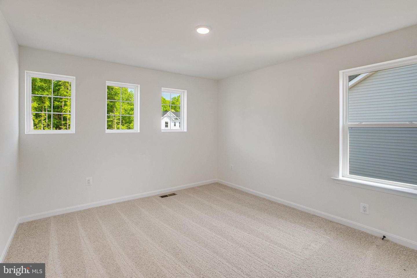 35614 PINE NEEDLE LN, LOCUST GROVE, Virginia 22508, 3 Bedrooms Bedrooms, ,2 BathroomsBathrooms,Residential,For sale,35614 PINE NEEDLE LN,VAOR2009668 MLS # VAOR2009668
