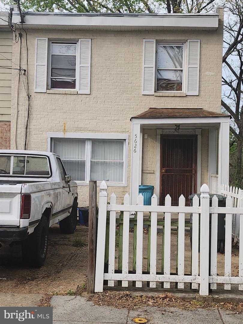 5626 CLAY PL NE, WASHINGTON, District Of Columbia 20019, 3 Bedrooms Bedrooms, ,2 BathroomsBathrooms,Residential,For sale,5626 CLAY PL NE,DCDC2200244 MLS # DCDC2200244