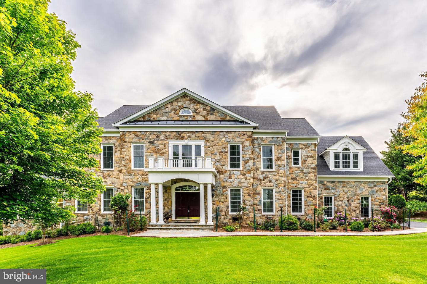 17181 BOLD VENTURE DR, LEESBURG, Virginia 20176, 6 Bedrooms Bedrooms, ,6 BathroomsBathrooms,Residential,For sale,17181 BOLD VENTURE DR,VALO2096218 MLS # VALO2096218