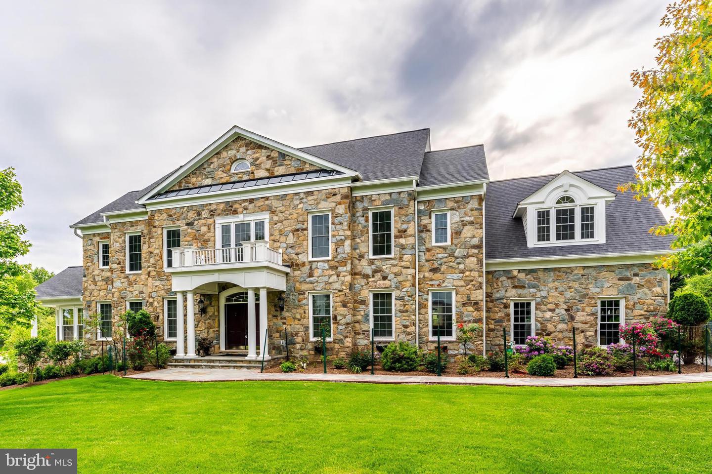 17181 BOLD VENTURE DR, LEESBURG, Virginia 20176, 6 Bedrooms Bedrooms, ,6 BathroomsBathrooms,Residential,For sale,17181 BOLD VENTURE DR,VALO2096218 MLS # VALO2096218