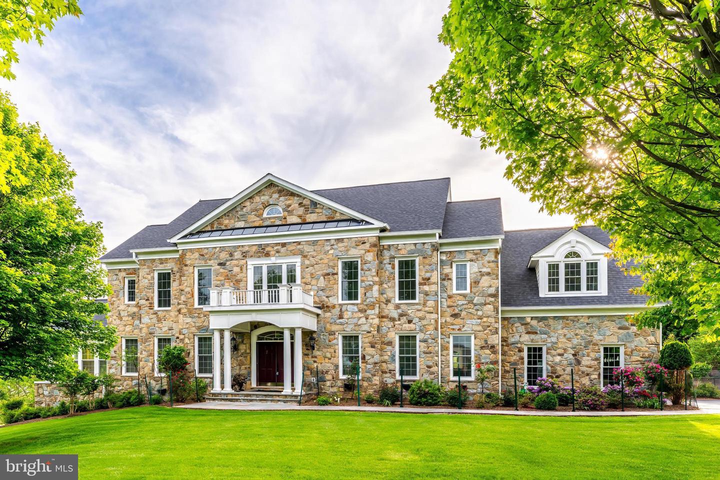 17181 BOLD VENTURE DR, LEESBURG, Virginia 20176, 6 Bedrooms Bedrooms, ,6 BathroomsBathrooms,Residential,For sale,17181 BOLD VENTURE DR,VALO2096218 MLS # VALO2096218
