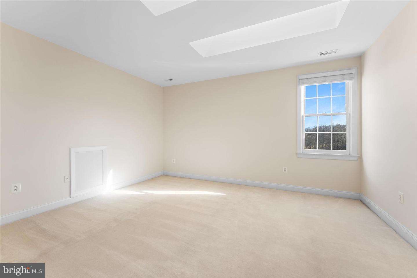 17181 BOLD VENTURE DR, LEESBURG, Virginia 20176, 6 Bedrooms Bedrooms, ,6 BathroomsBathrooms,Residential,For sale,17181 BOLD VENTURE DR,VALO2096218 MLS # VALO2096218