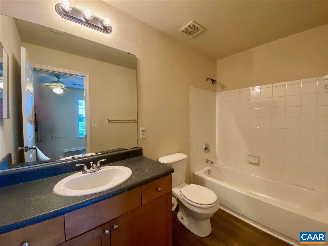 190 YELLOWSTONE DR #203, CHARLOTTESVILLE, Virginia 22903, 2 Bedrooms Bedrooms, ,2 BathroomsBathrooms,Residential,For sale,190 YELLOWSTONE DR #203,664424 MLS # 664424