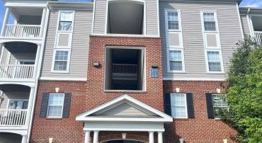 190 YELLOWSTONE DR #203, CHARLOTTESVILLE, Virginia 22903, 2 Bedrooms Bedrooms, ,2 BathroomsBathrooms,Residential,For sale,190 YELLOWSTONE DR #203,664424 MLS # 664424