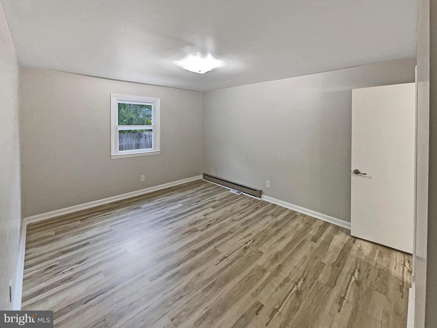 1250 STERLING RD, HERNDON, Virginia 20170, 2 Bedrooms Bedrooms, ,2 BathroomsBathrooms,Residential,For sale,1250 STERLING RD,VAFX2240412 MLS # VAFX2240412