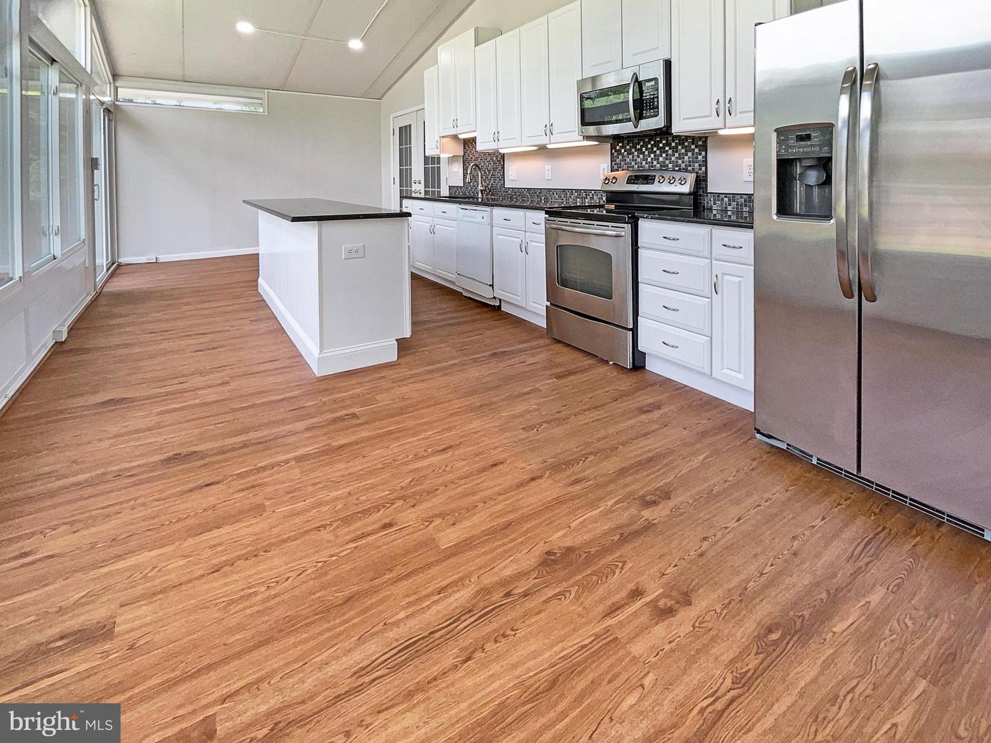 1250 STERLING RD, HERNDON, Virginia 20170, 2 Bedrooms Bedrooms, ,2 BathroomsBathrooms,Residential,For sale,1250 STERLING RD,VAFX2240412 MLS # VAFX2240412