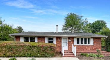 1250 STERLING RD, HERNDON, Virginia 20170, 2 Bedrooms Bedrooms, ,2 BathroomsBathrooms,Residential,For sale,1250 STERLING RD,VAFX2240412 MLS # VAFX2240412
