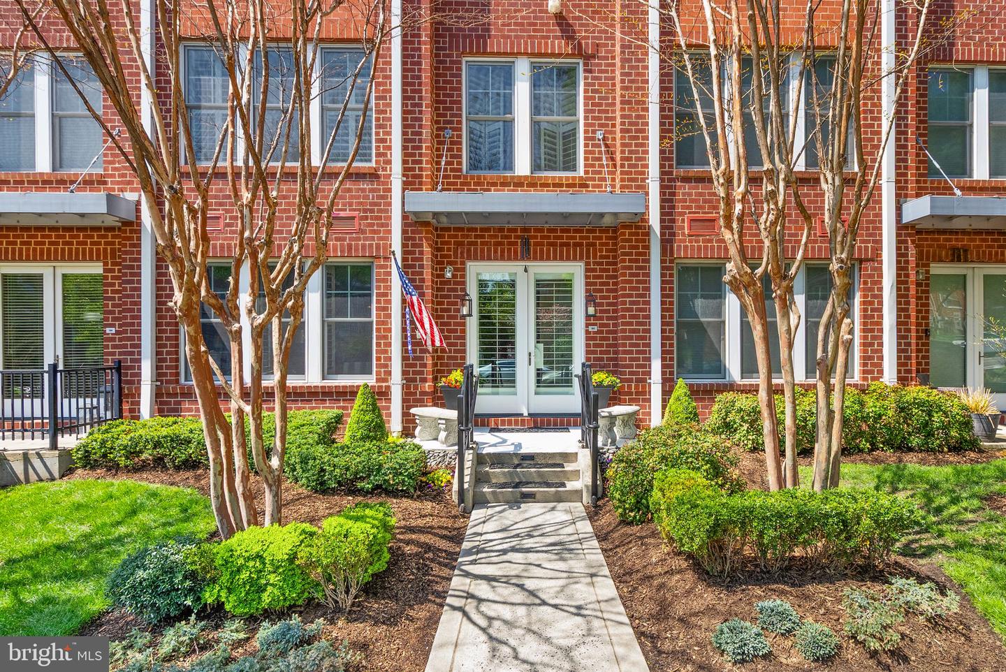 1418 N RHODES ST #B105, ARLINGTON, Virginia 22209, 2 Bedrooms Bedrooms, ,2 BathroomsBathrooms,Residential,For sale,1418 N RHODES ST #B105,VAAR2057396 MLS # VAAR2057396