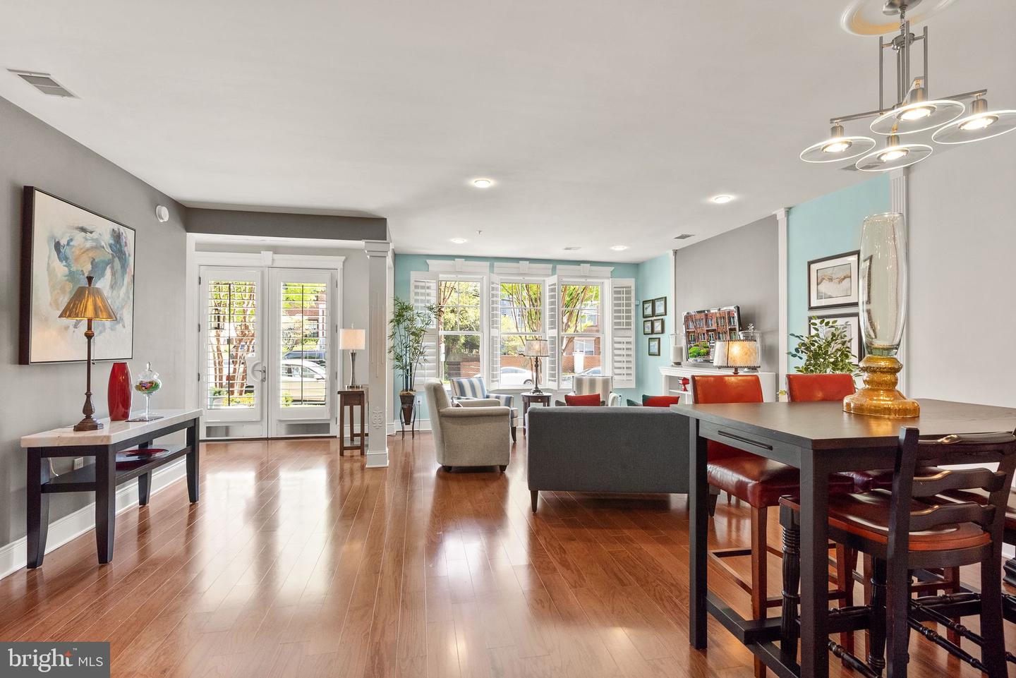 1418 N RHODES ST #B105, ARLINGTON, Virginia 22209, 2 Bedrooms Bedrooms, ,2 BathroomsBathrooms,Residential,For sale,1418 N RHODES ST #B105,VAAR2057396 MLS # VAAR2057396