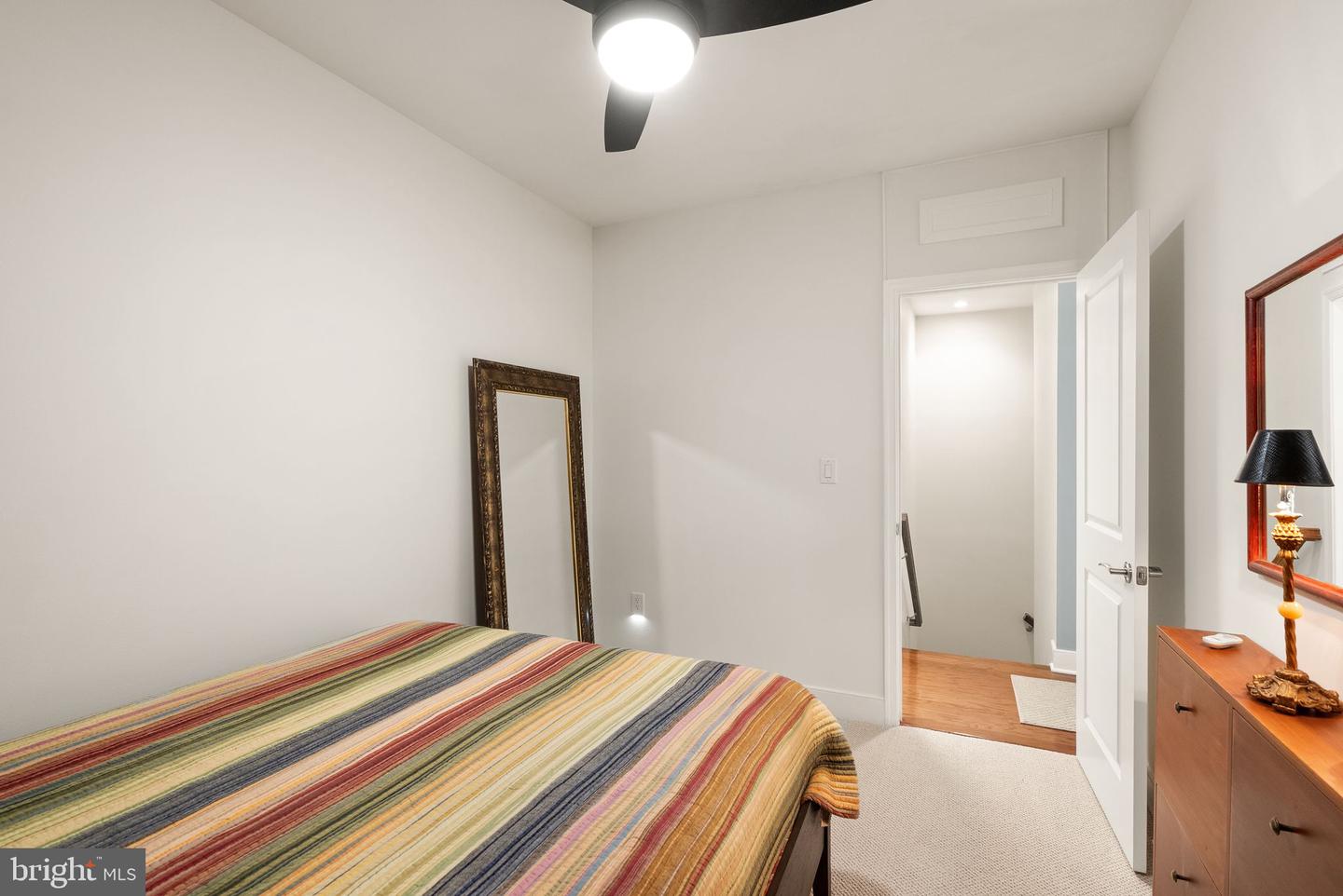 1418 N RHODES ST #B105, ARLINGTON, Virginia 22209, 2 Bedrooms Bedrooms, ,2 BathroomsBathrooms,Residential,For sale,1418 N RHODES ST #B105,VAAR2057396 MLS # VAAR2057396