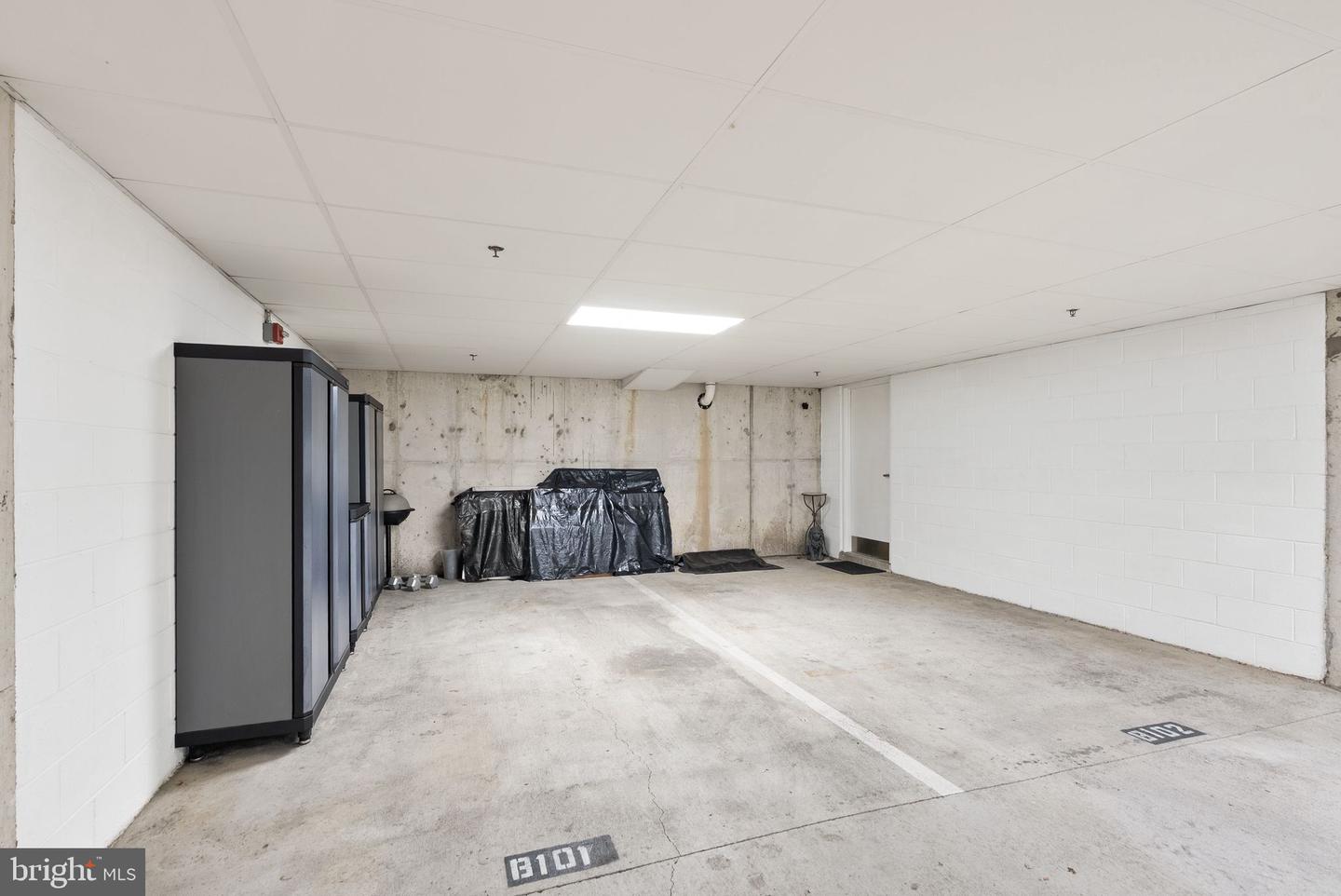 1418 N RHODES ST #B105, ARLINGTON, Virginia 22209, 2 Bedrooms Bedrooms, ,2 BathroomsBathrooms,Residential,For sale,1418 N RHODES ST #B105,VAAR2057396 MLS # VAAR2057396