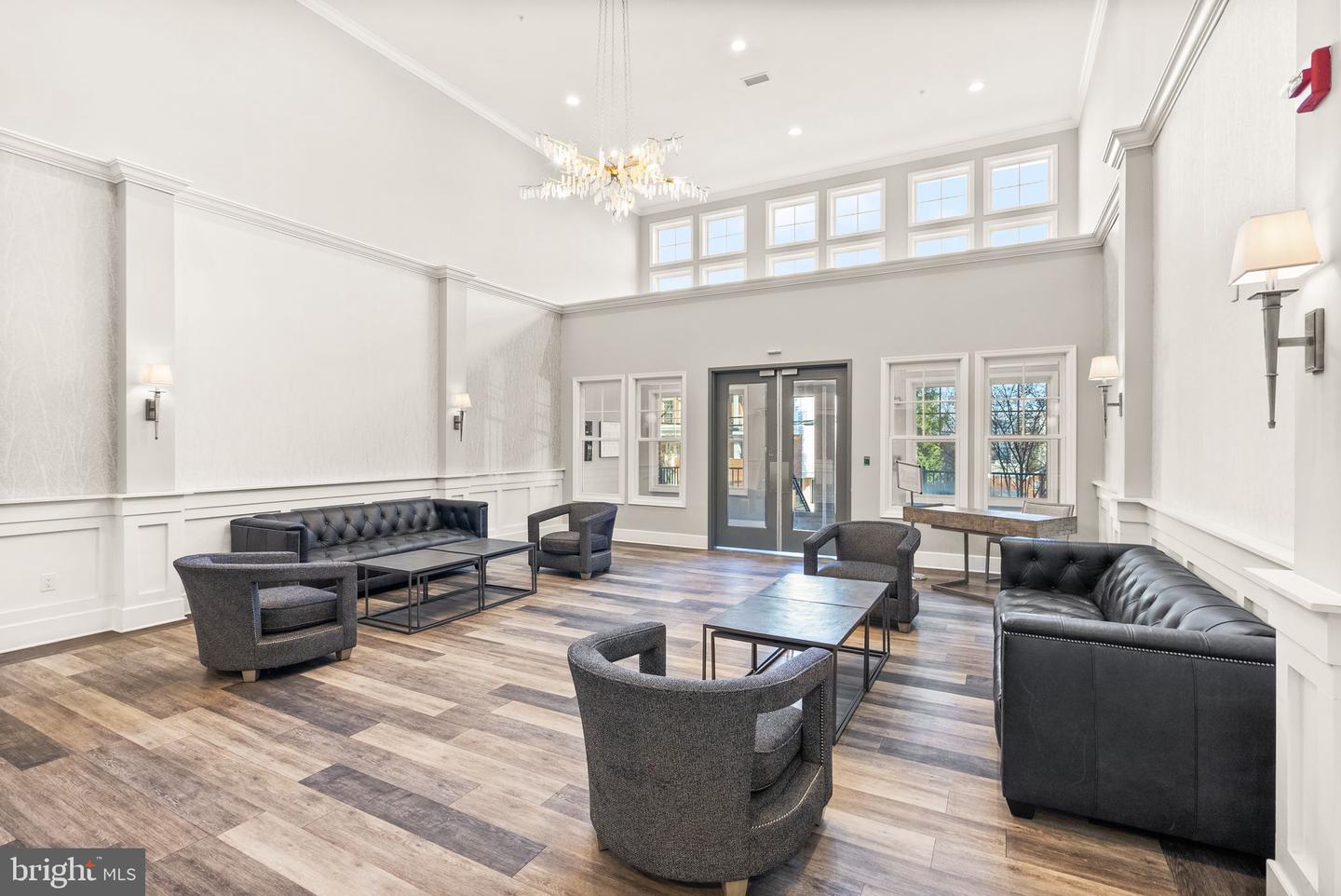 1418 N RHODES ST #B105, ARLINGTON, Virginia 22209, 2 Bedrooms Bedrooms, ,2 BathroomsBathrooms,Residential,For sale,1418 N RHODES ST #B105,VAAR2057396 MLS # VAAR2057396