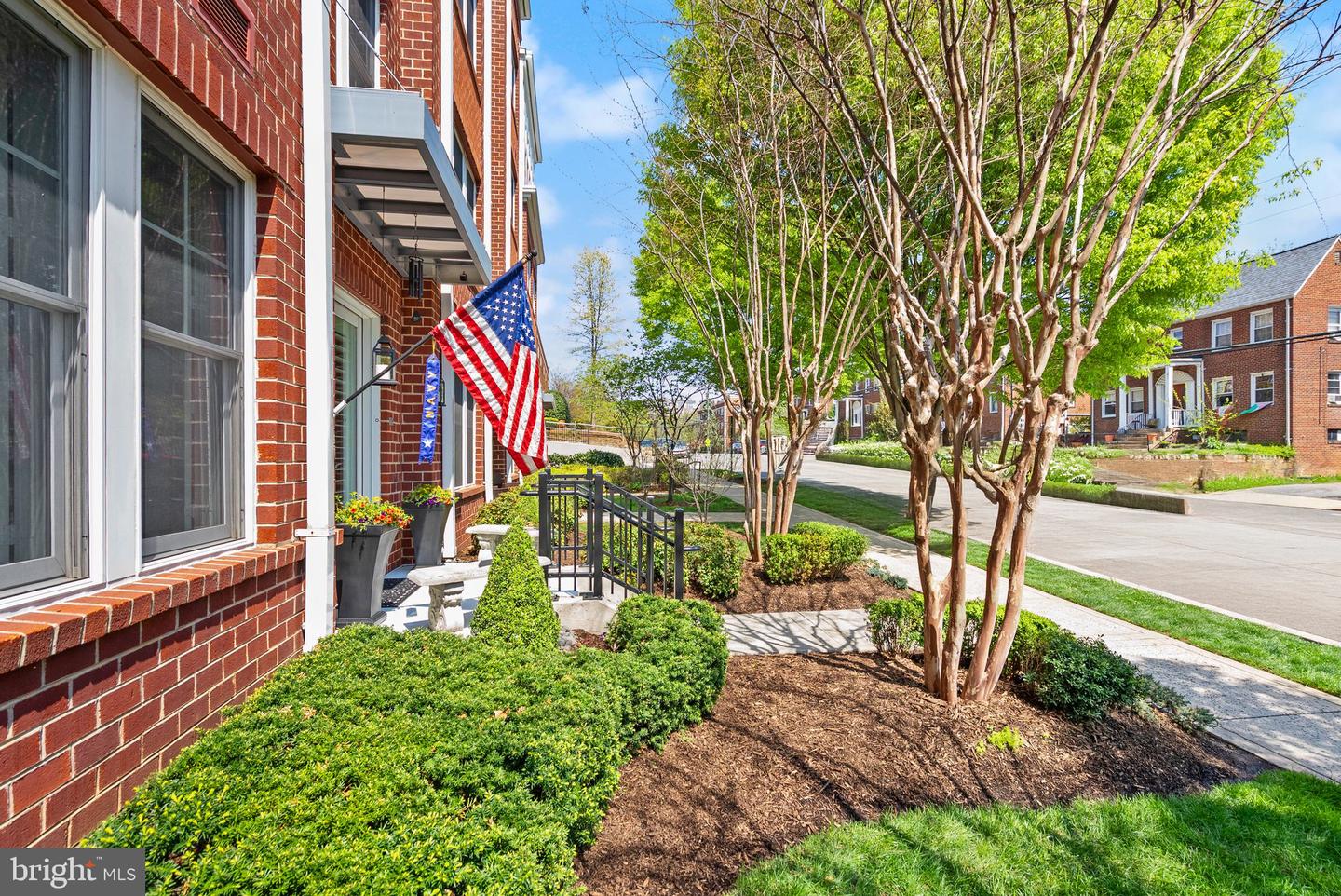 1418 N RHODES ST #B105, ARLINGTON, Virginia 22209, 2 Bedrooms Bedrooms, ,2 BathroomsBathrooms,Residential,For sale,1418 N RHODES ST #B105,VAAR2057396 MLS # VAAR2057396